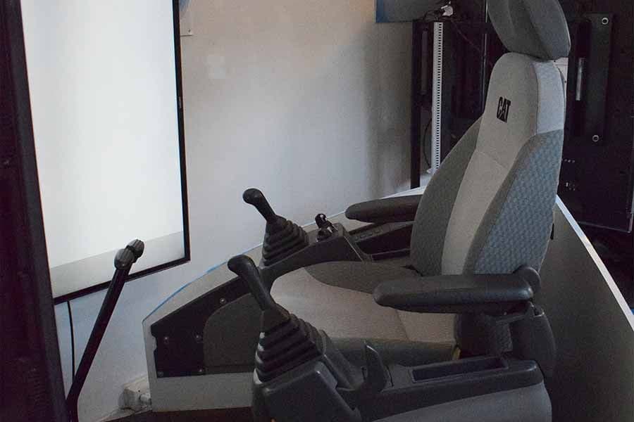 Curso con simuladores de manejo de máquinas