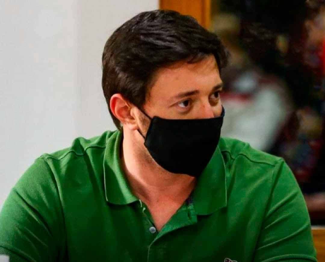 Le realizan un hisopado al intendente de Pinamar  y su esposa