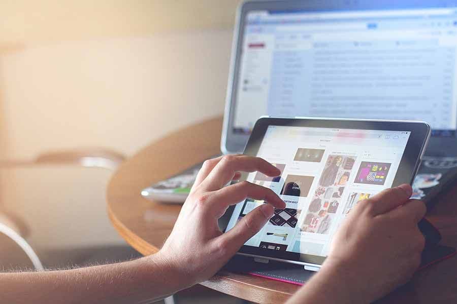 Negocios Digitales y Comercio Electrónico: Una Ventana al Éxito Empresarial