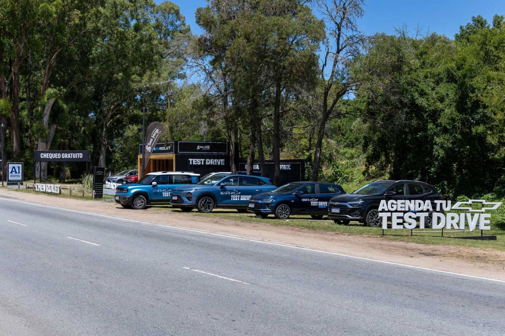 Así vive enero Automóviles San Jorge con su stand exclusivo en Pinamar