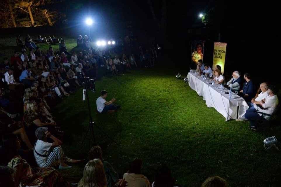 Patricia Bullrich: "Cuando perdimos las elecciones salimos del placard"