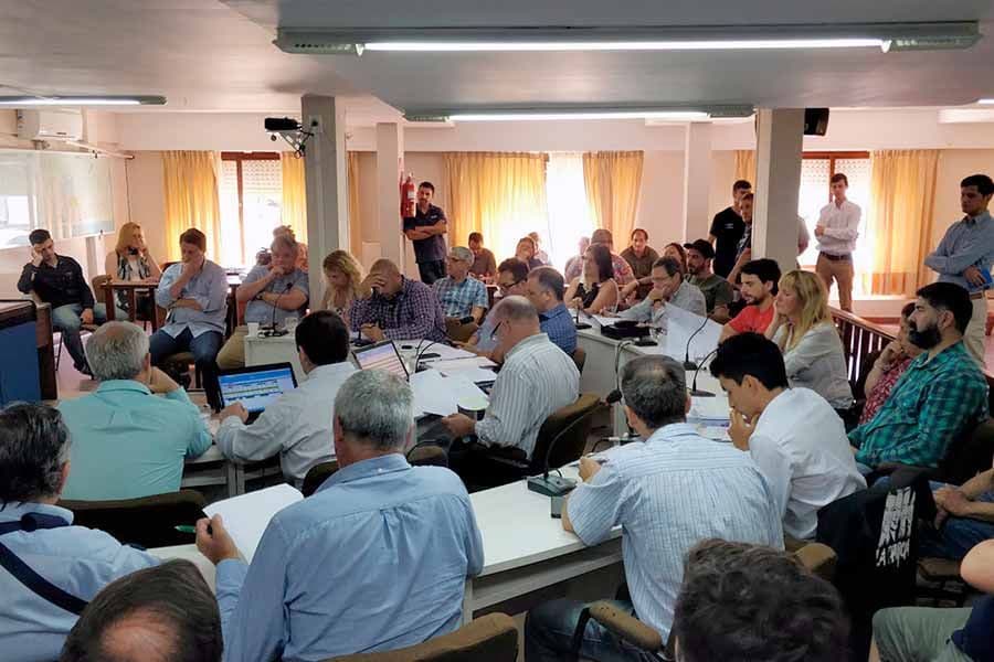 Por mayoría, se votó un incremento del presupuesto