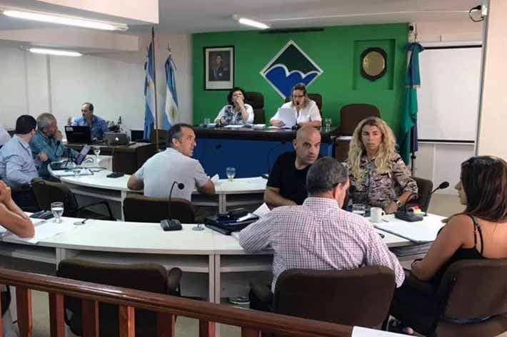 El Concejo trató la licencia del edil detenido