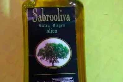 La ANMAT prohibió un aceite de oliva falsificado