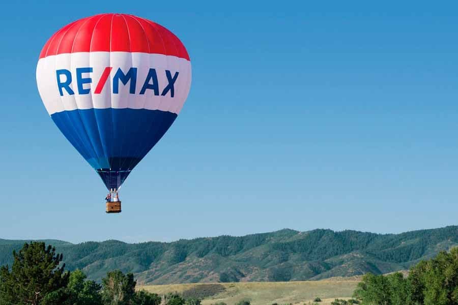 RE/MAX denuncia hostigamiento de colegio de corredores