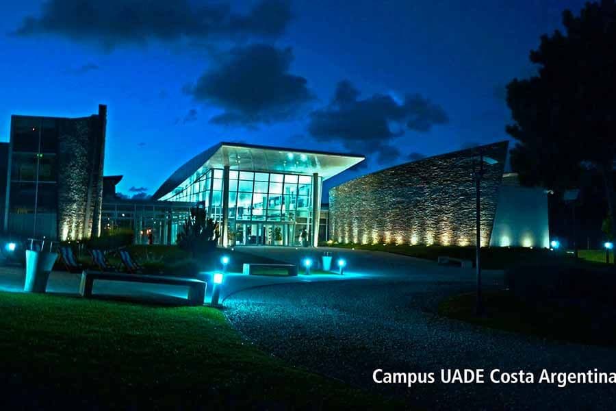 Primera Expo online universitaria