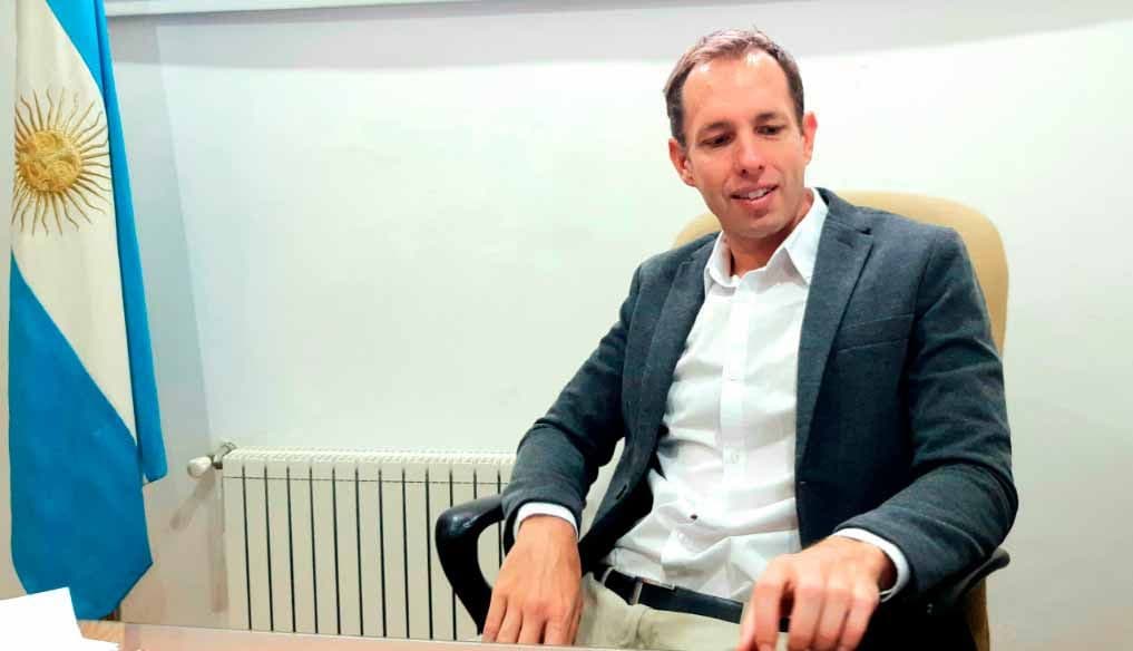 Yeannes asume como intendente interino