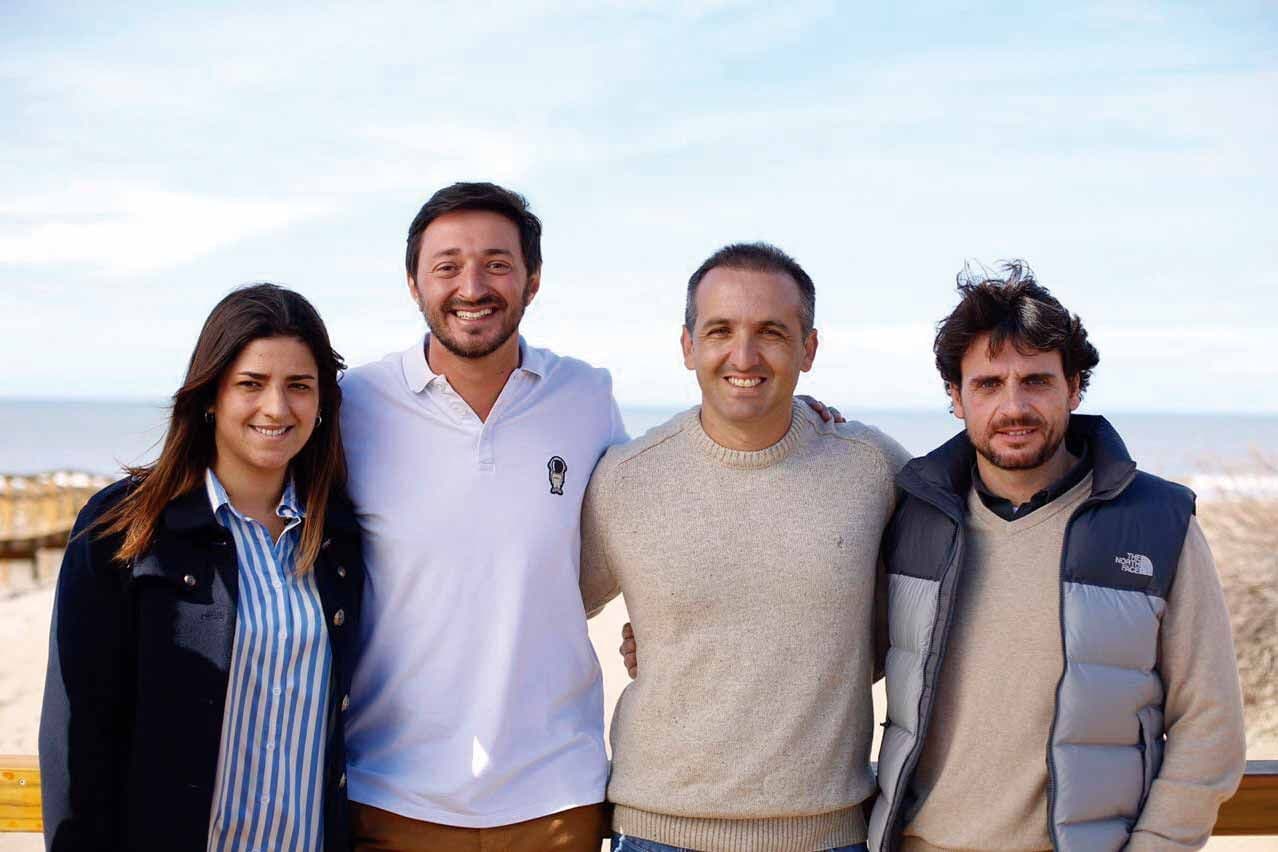 “Un equipo de 45 mil vecinos pinamarenses”