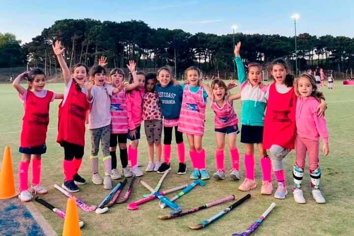 El hockey del Club Camarones toma vuelo