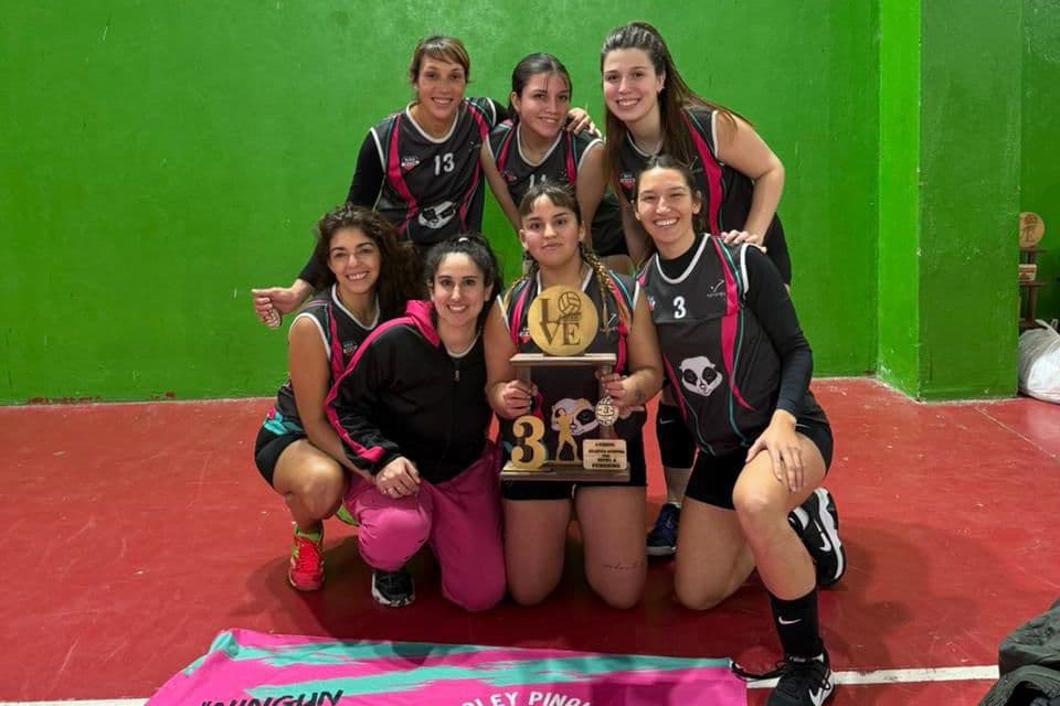 Voley: tercer puesto para el equipo pinamarense de las Suricatas