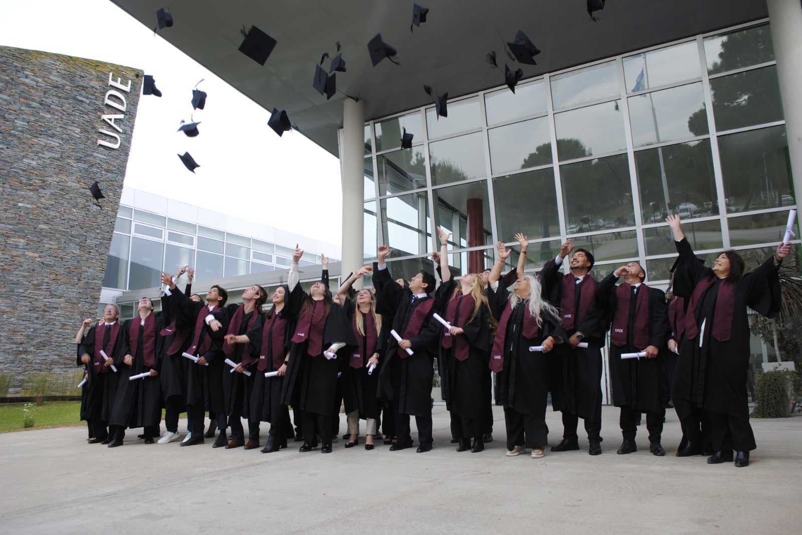 UADE celebra su 7.ª Colación de Grado y reafirma su misión de transformar la región a través de la educación